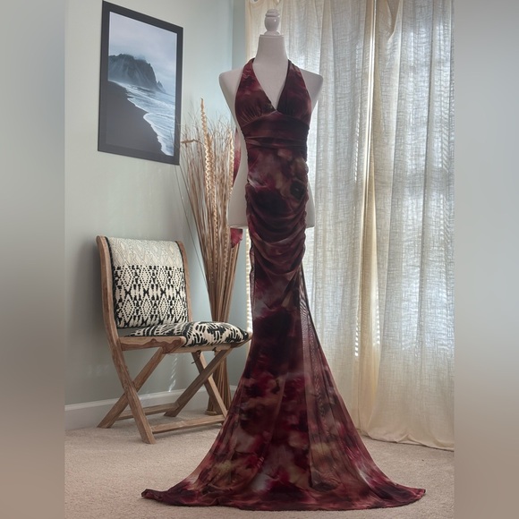 NWT Windsor Kelsey Halter Dress Mermaid Formal Gown Wedding Guest Prom HoCo - Picture 1 of 9